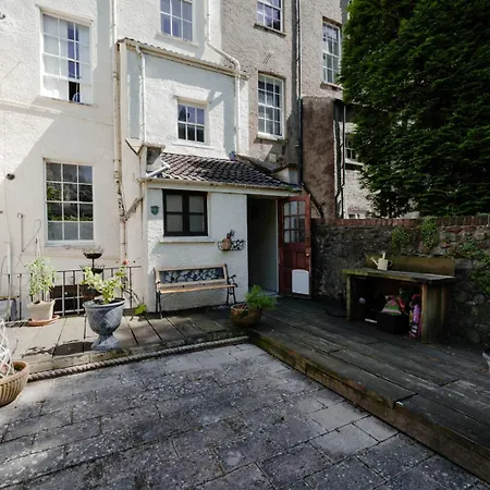 Georgian Garden Flat In Clifton * Bristol